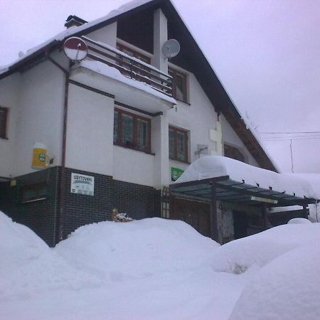Penzion Pod Paprskem Hotel Staré Město Buitenkant foto