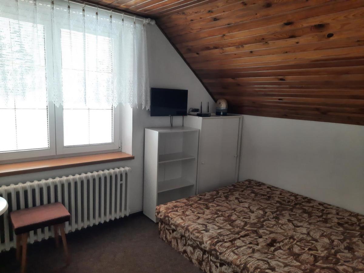 Penzion Pod Paprskem Hotel Staré Město Buitenkant foto